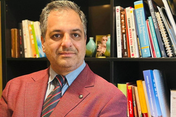 آقای بهمن رشیدی
